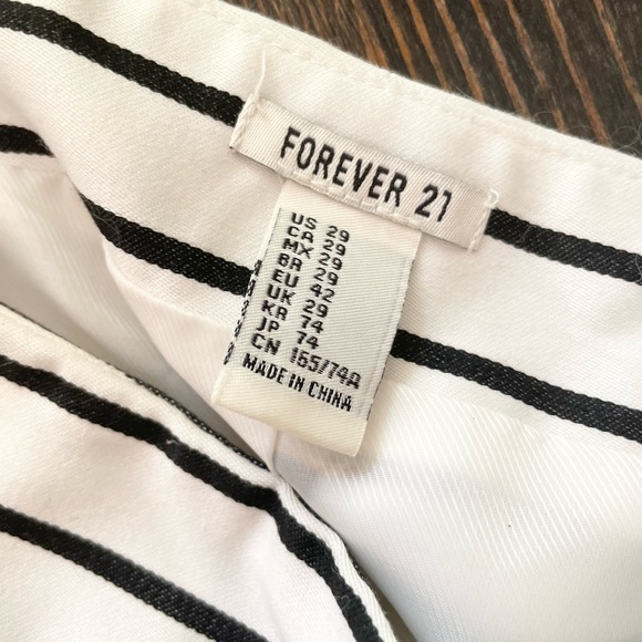Stripped Black and White Sailor Shorts - Picture 3 of 6